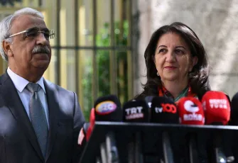 DEM Parti Heyeti İmralı'ya gitti