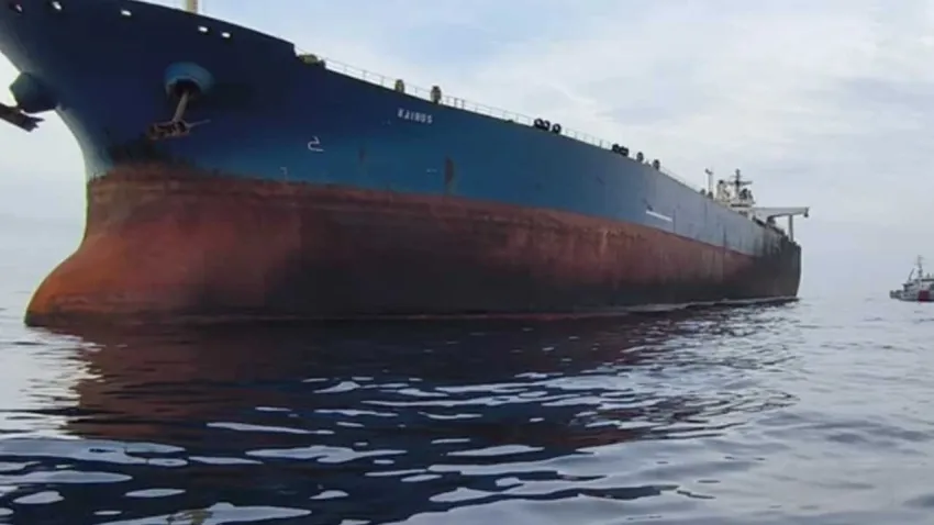 Karadeniz'de Türk kıyılarına yakın gemiye saldırı haberinin görseli