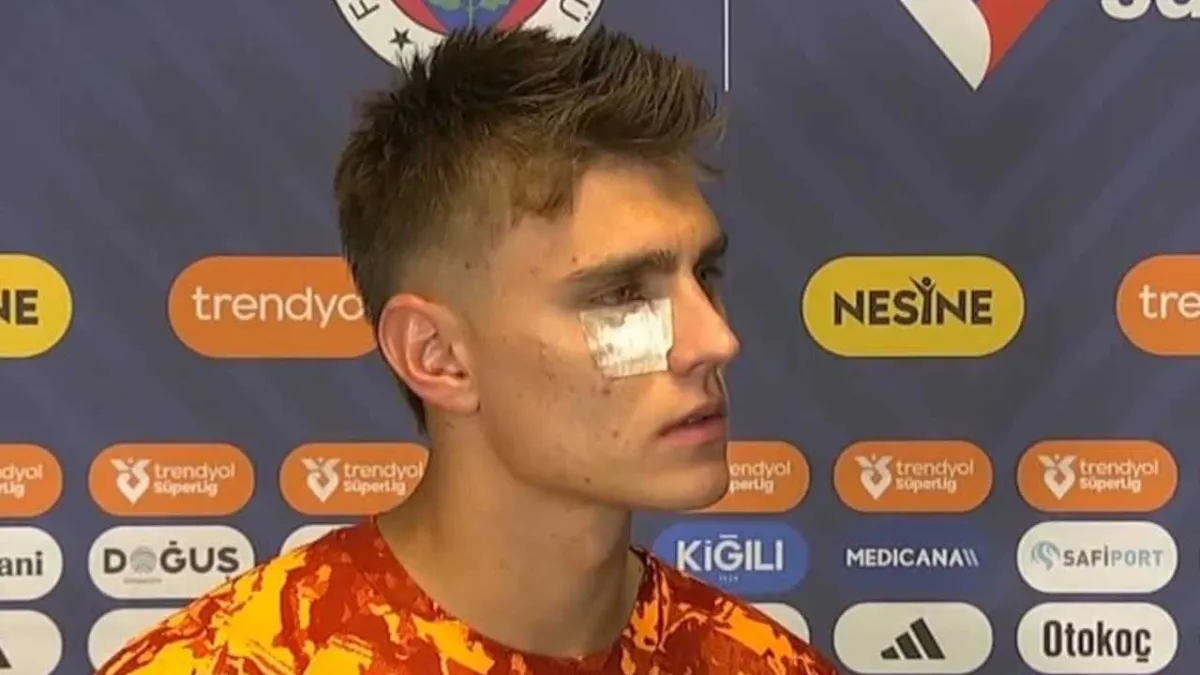 Kazımcan Karataş'a çakmak atan Fenerbahçe taraftarı gözaltında! haberinin görseli