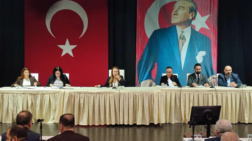 Konak Meclisi’nde Küpeli ve Yıldız’ın ‘yalan’ tartışması