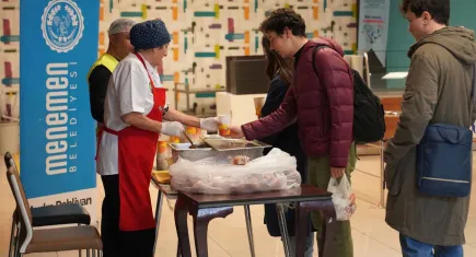 Menemen Belediyesi'nden ‘doğumdan vefata’ kesintisiz sosyal destek