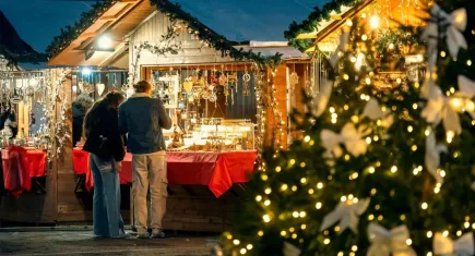 Yılbaşı coşkusu başladı: İzmir'de yılbaşı pazarları nerede kuruluyor? İzmir güncel yılbaşı pazarları