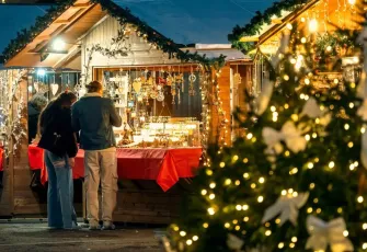 Yılbaşı coşkusu başladı: İzmir'de yılbaşı pazarları nerede kuruluyor? İzmir güncel yılbaşı pazarları