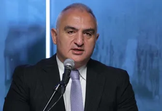 Bakan Ersoy duyurdu: Dizilerin reklam gelirlerindeki azalma nedeniyle destek projesi üzerinde çalışıyoruz