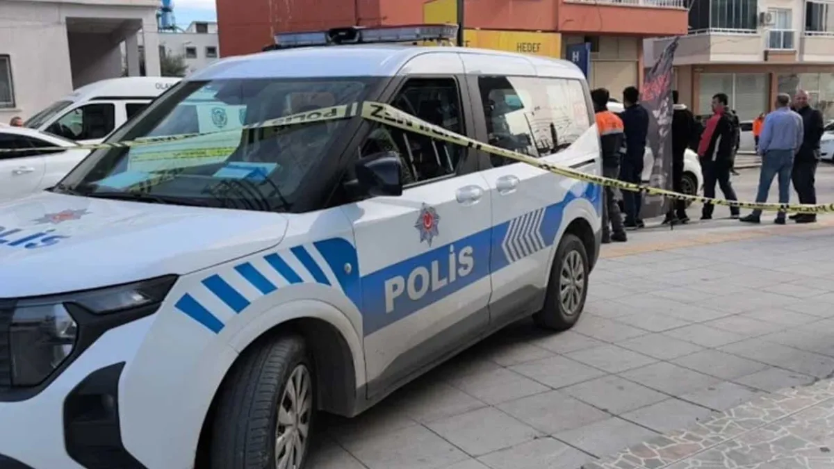 Dehşet veren cinayet serisi: Anne, oğlu ve büfeci öldürüldü haberinin görseli