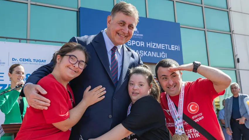Engelli sporcular İzmir’e gurur yaşattı