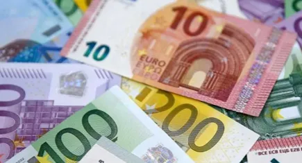 Euro tarihi zirvesini gördü