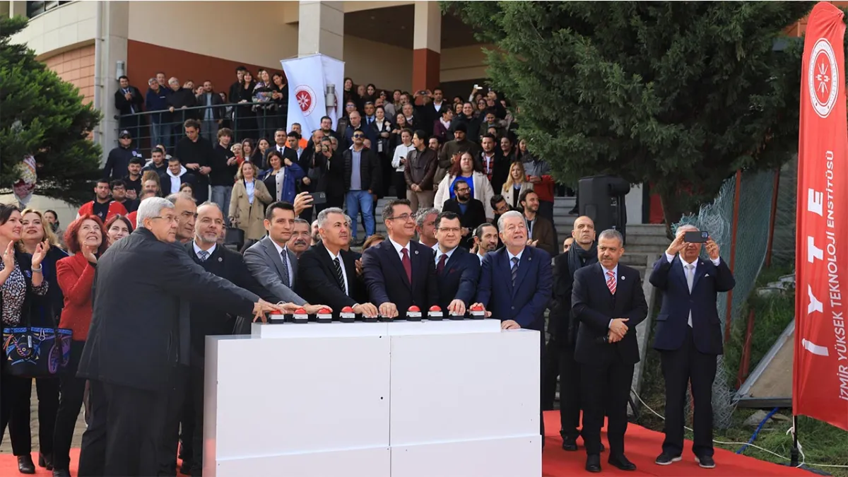İYTE lisansüstü öğrenci yurdunun temeli atıldı haberinin görseli