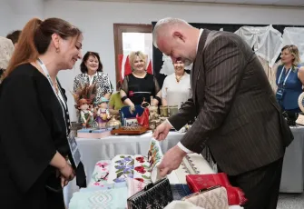 Menemen Belediyesi'nde kültür ve sanat alanında 18 branşta eğitim