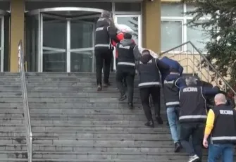 Sahte rapor operasyonu:Yüksek maliyetli kanser ilaçlarıyla kamuyu 88 milyon TL zarara uğratan 12 şüpheli yakalandı