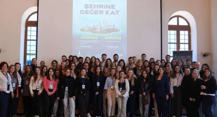 Tasarım öğrencileri İzmir’e değer katıyor