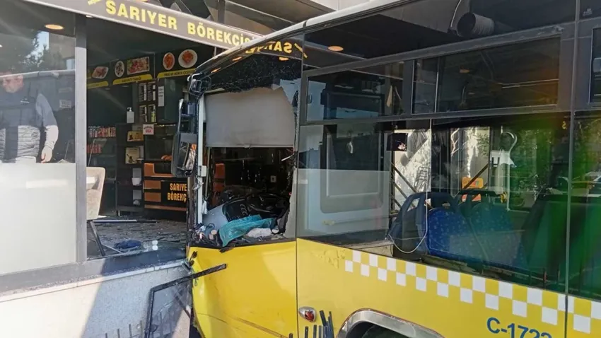Üsküdar'da korkunç kaza: İETT otobüsü kontrolden çıktı, börekçiye daldı! haberinin görseli