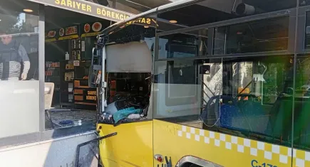 Üsküdar'da korkunç kaza: İETT otobüsü kontrolden çıktı, börekçiye daldı!