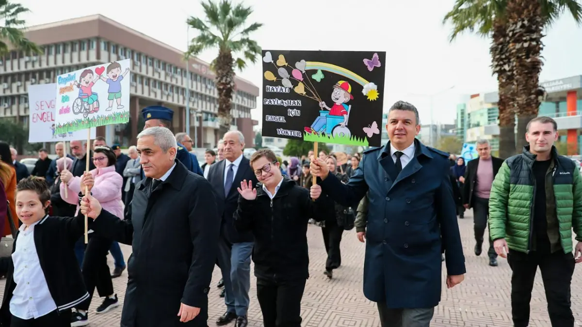 Aliağa’da 3 Aralık Dünya Engelliler Günü, farkındalık programlarıyla coşkuyla kutlandı haberinin görseli