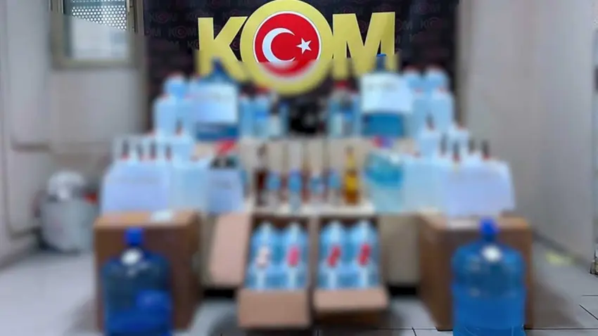 Bakan Yerlikaya duyurdu: Sahte alkol operasyonlarında son bir ayda 528 şüpheliye adli iişlem haberinin görseli