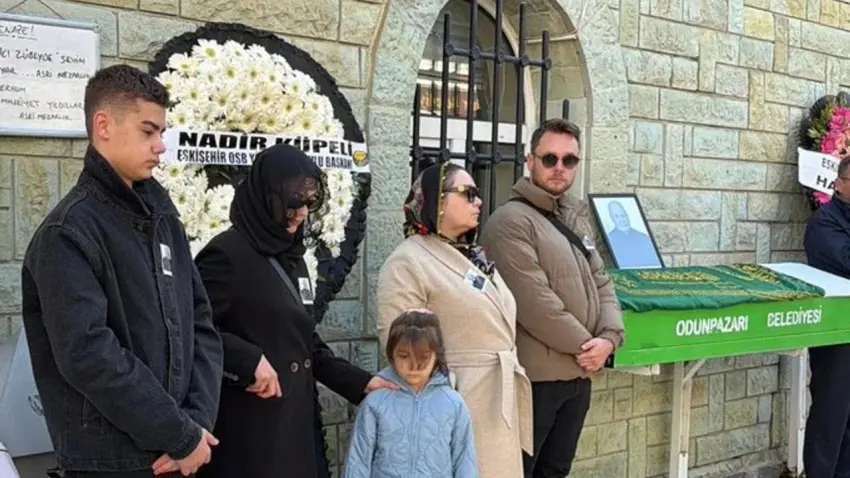 Genç oyuncu Burcu Özberk dedesini kaybetti haberinin görseli