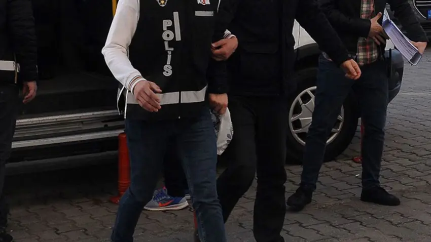 İzmir haber: Yasaklı madde operasyonunda yakalanan zanlı tutuklandı