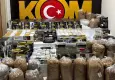 KOM ekiplerinden kaçak tütün satanlara dev operasyon!