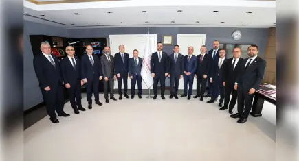 Türk Eczacıları Birliği’nden Türkiye İlaç ve Tıbbi Cihaz Kurumu’na ziyaret