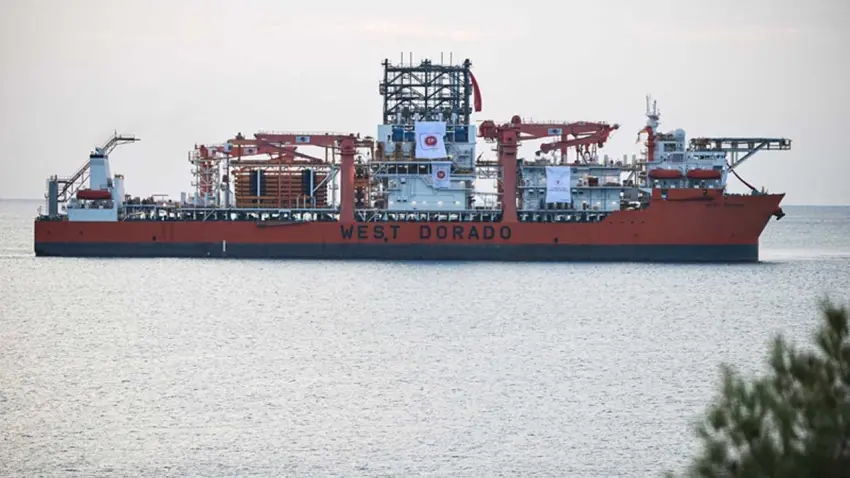 Türkiye'nin 6. derin deniz sondaj gemisi Mersin'e ulaştı haberinin görseli