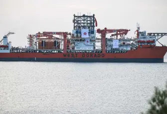 Türkiye'nin 6. derin deniz sondaj gemisi Mersin'e ulaştı