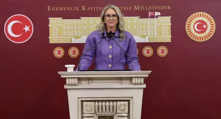 AK Partili Çankırı’dan Büyükşehir’e uyarı: İzmir’in sorunları sorumluluk üstlenilerek çözülür