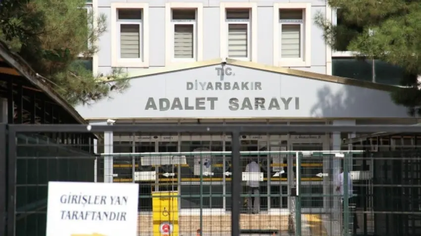 Bir hırsızlık vakası da Diyarbakır Adliyesi’nden: Adli emanetten yüzlerce mermi çalındı