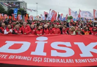 Büyükşehirde sendikada iş bırakıyor: Çıplak ayakla belediyeye yürüyecekler