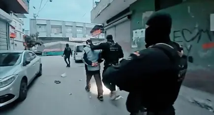 Terör örgütü DEAŞ’a şafak operasyonu: 51 şüpheli yakalandı