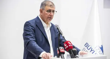 Başkan Tugay’dan dış kredi onaylarına tepki: “Lütuf değil gerekliliktir”