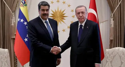 Cumhurbaşkanı Erdoğan, Venezuela Devlet Başkanı Maduro ile örüştü
