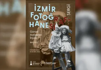 İzmir’in görsel hafızası gün yüzüne çıkıyor: APİKAM’da İzmir Fotoğrafhanesi