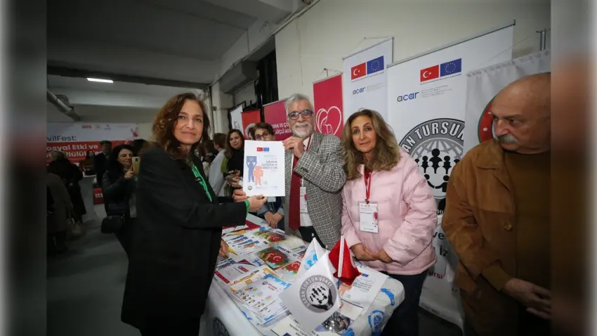 Karşıyaka’da Sosyal Etki ve Gönüllülük Festivali başladı