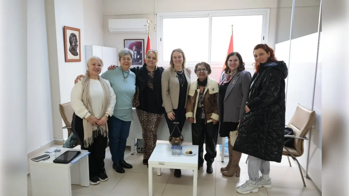 Konak’ta Komşu Buluşmaları’nın altıncısı yoğun ilgiyle gerçekleşti haberinin görseli