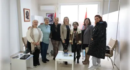 Konak’ta Komşu Buluşmaları’nın altıncısı yoğun ilgiyle gerçekleşti