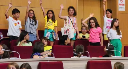 Gaziemir’de çocuklar hakları için buluşuyor