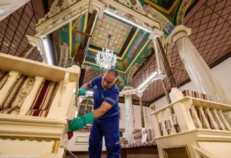 İzmir’de ibadethanelere 13 yıldır süren temizlik hizmeti