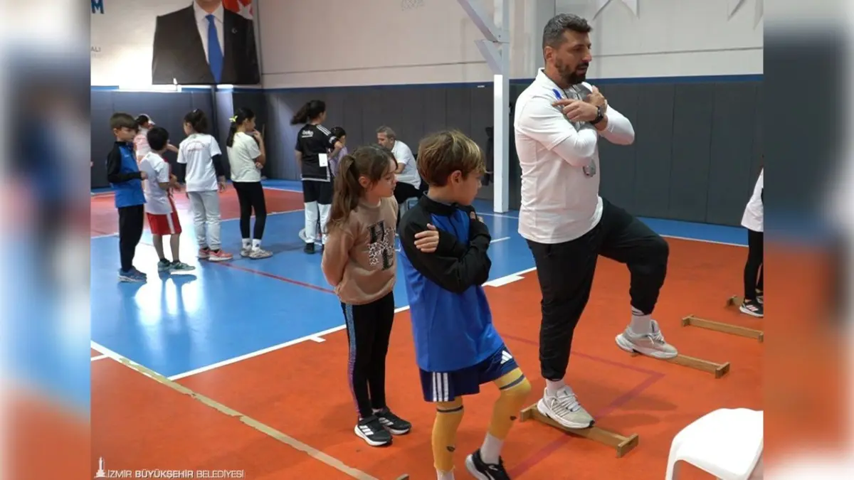 İzmir’de ücretsiz sportif yetenek ölçümü ilçelere yayılıyor haberinin görseli
