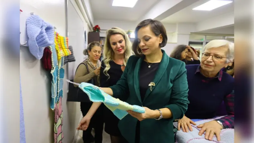 Karabağlar’da kadın dayanışması: Küçük ilmekler büyük umuda dönüştü