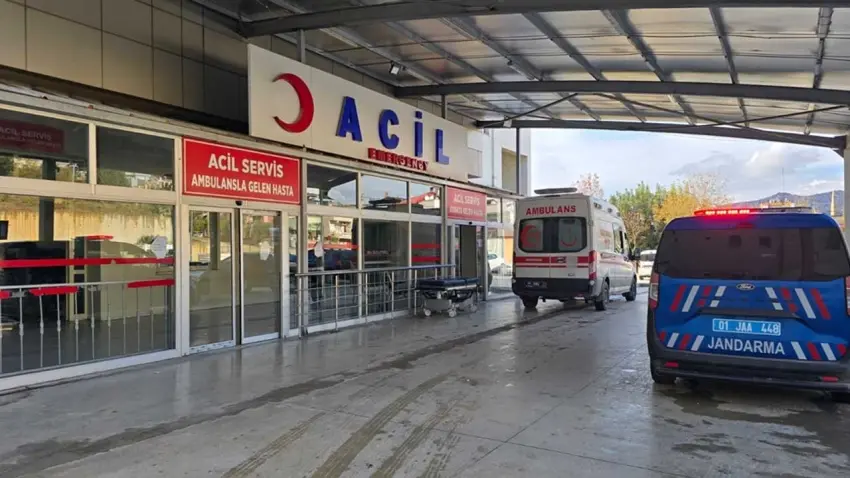 Kız kardeşiyle tartışan babasını bıçakladı