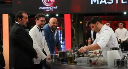 MasterChef Türkiye’de şampiyon belli oluyor! 6 Aralık 2025 MasterChef’te şampiyon kim olacak?  Özkan mı, Sezer mi?