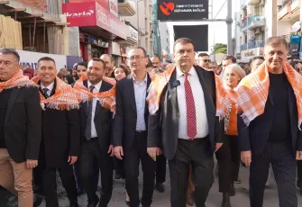 Seferihisar'da 25. Mandalina Şenliği coşkusu