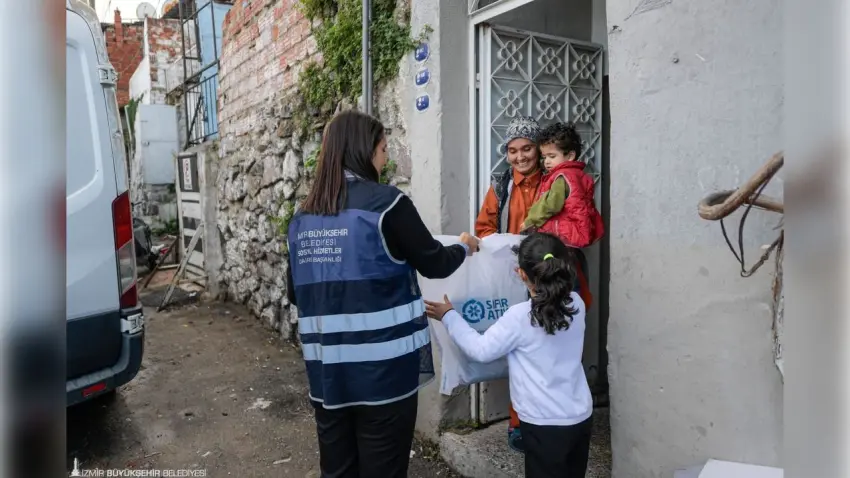 Zorlu kış koşullarında İzmir Büyükşehir’den büyük destek