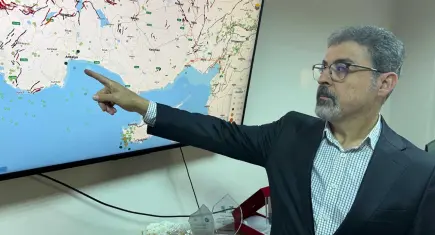 Antalya depremleri hakkında uzmandan açıklama: Panik gereksiz