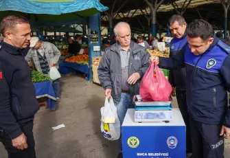 Buca’da pazarlarda güvenli alışveriş için “Tartı Kontrol Noktası” dönemi