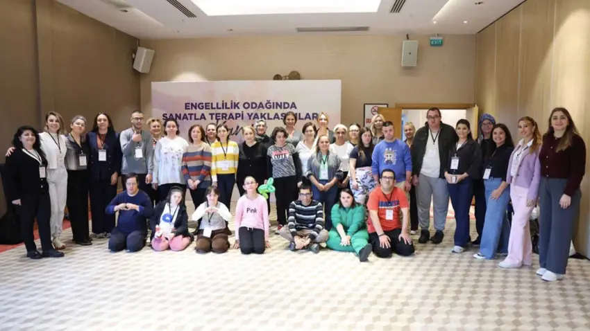 Çeşme’de üç günlük sanatla terapi kampı tamamlandı