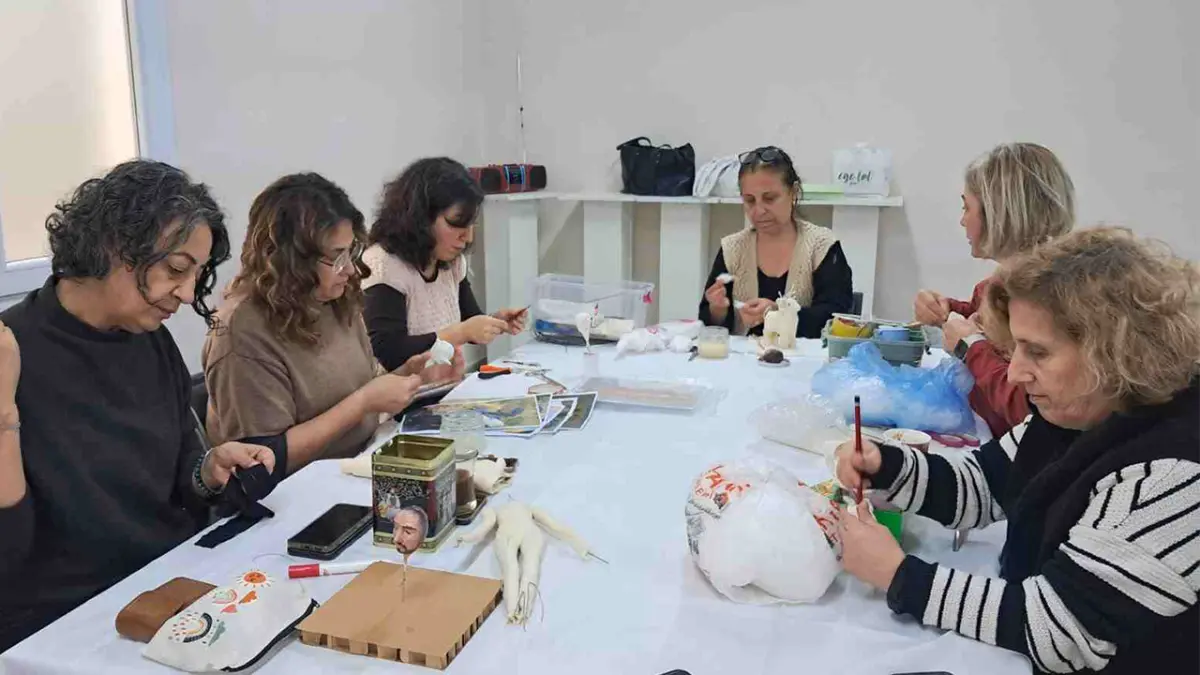 Çiğli’de kadınlar “kitre bebek” sanatını yaşatıyor haberinin görseli