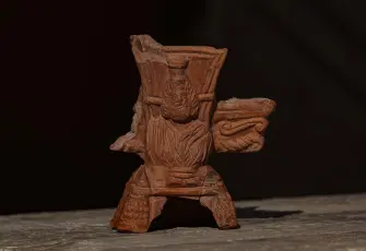 Efes'te yeni bir tütsü kabı bulundu