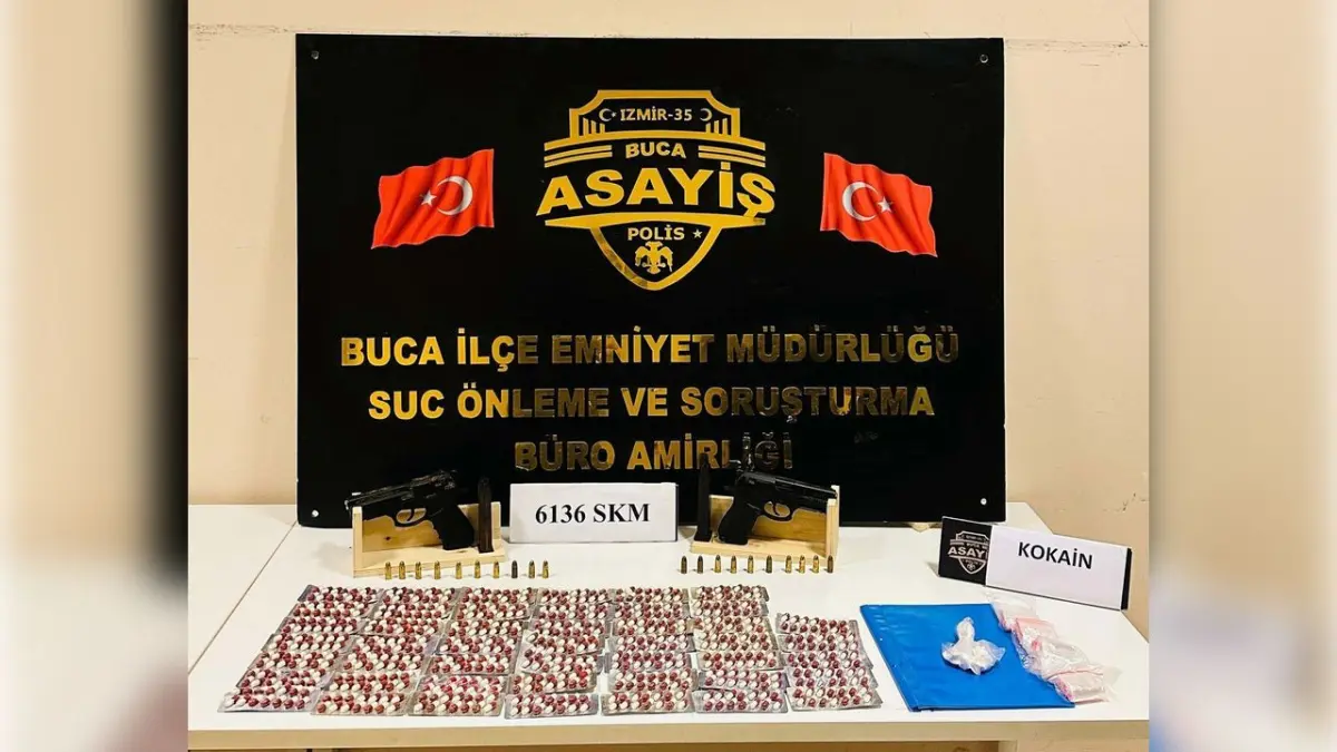 İzmir’de uyuşturucu ve kaçak alkol operasyonu haberinin görseli