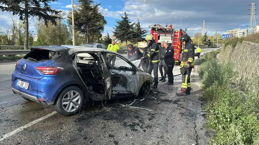 Samsunsporlu Anthony Musaba’nın kiraladığı araç alev aldı haberinin görseli